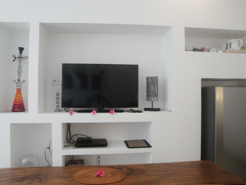 Simon'S Suite Mangsit Exterior foto